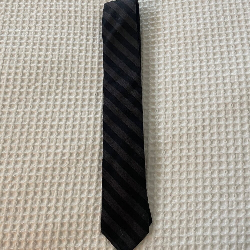Black & Gray Men's Skinny Tie - Great Condition